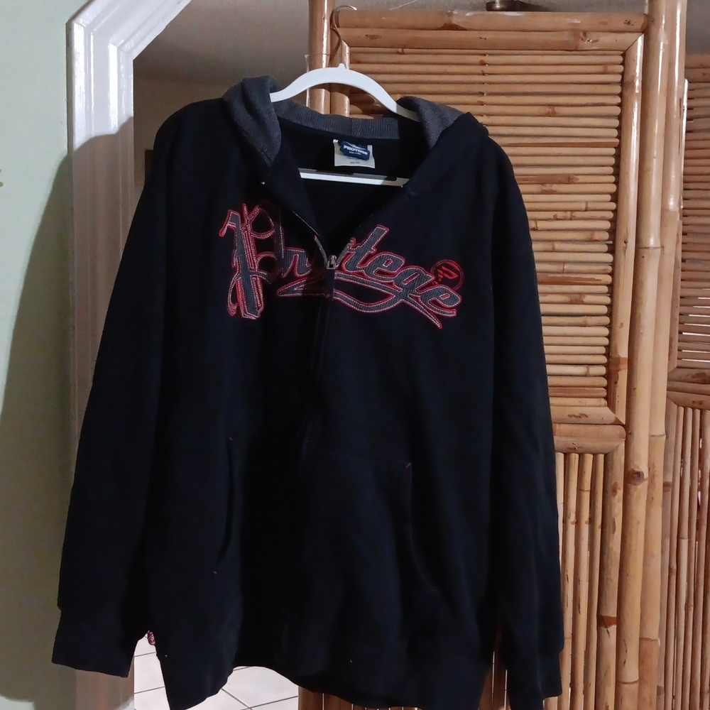 Protege sweatshirt